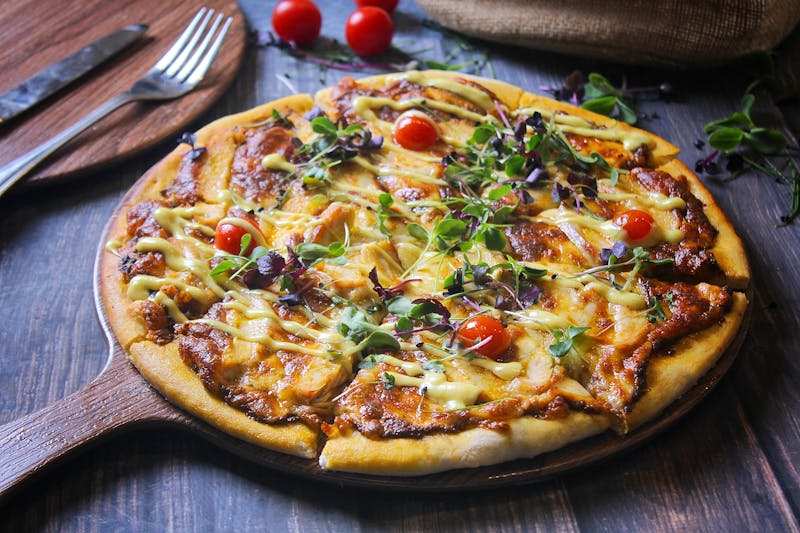 White coal fired pizza with ricotta and roasted garlic